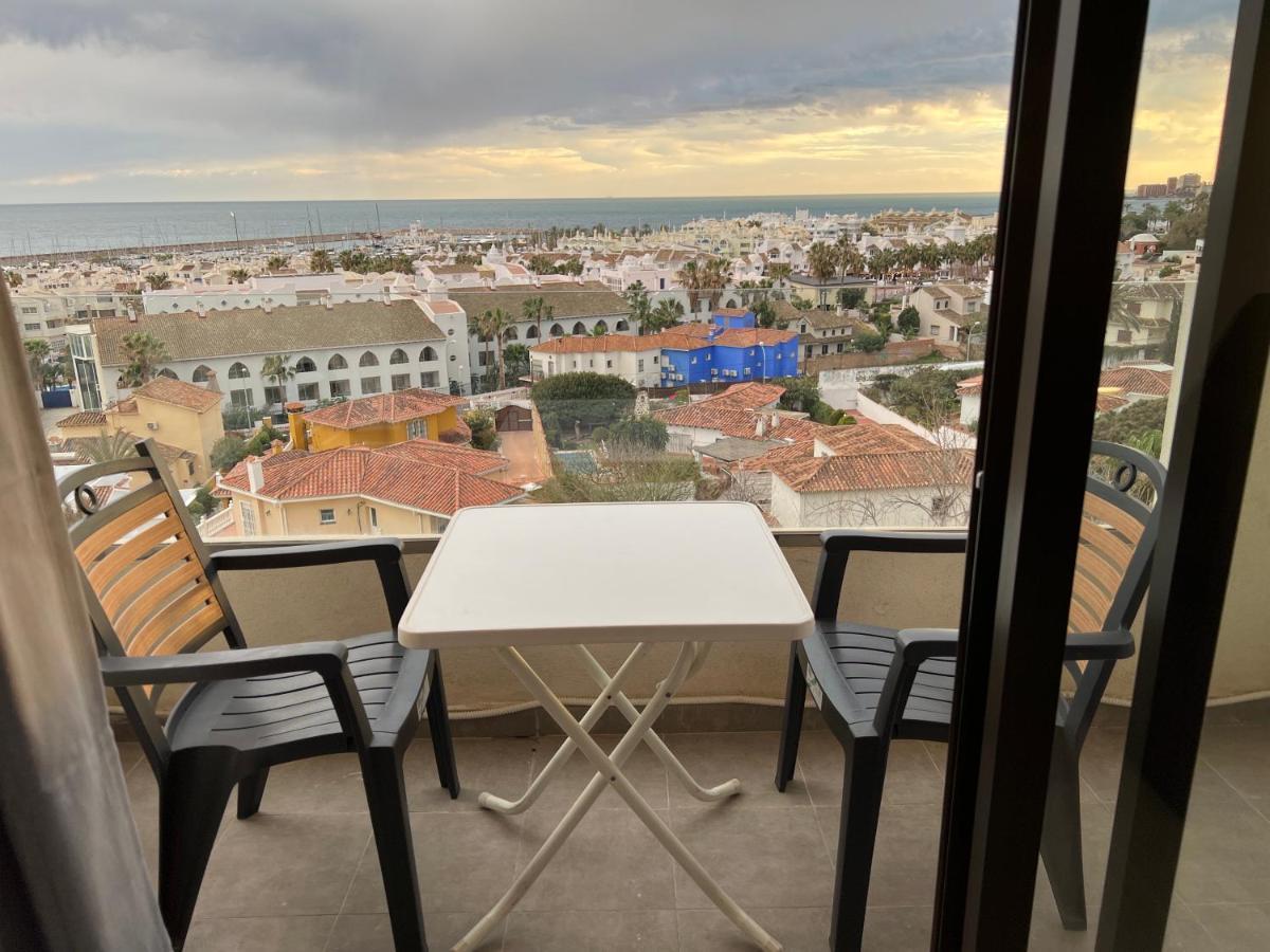 Apartment Sol Carihuela ตอร์เรโมลิโนส ภายนอก รูปภาพ